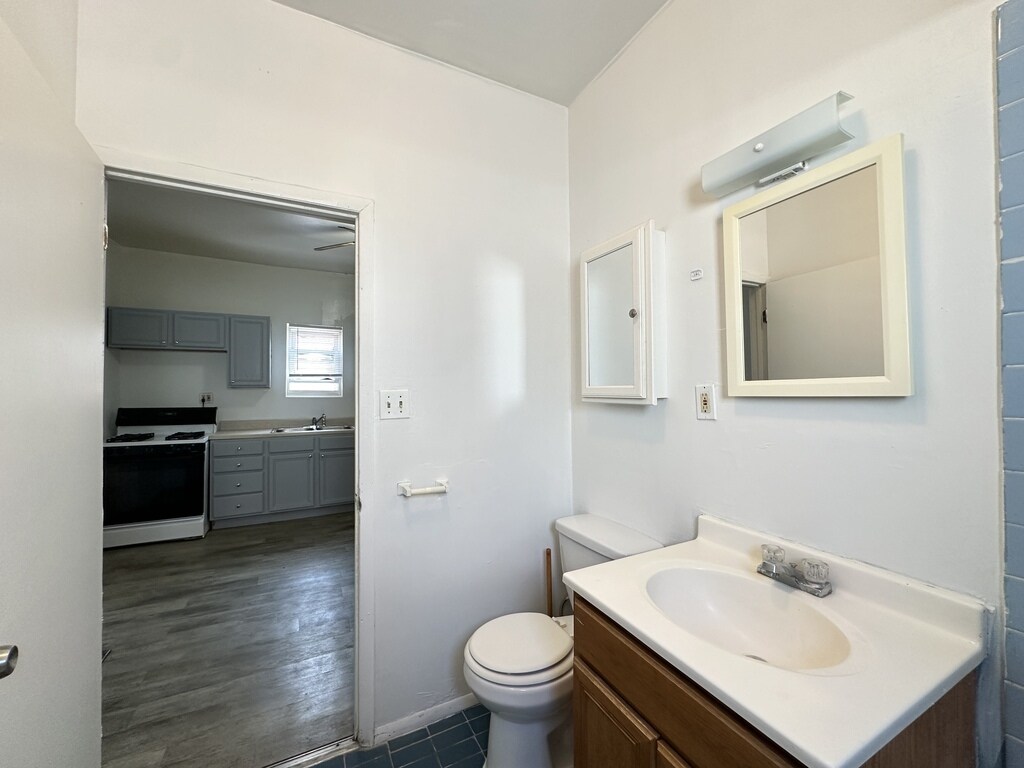 Building Photo - 1717 N Kimball Ave