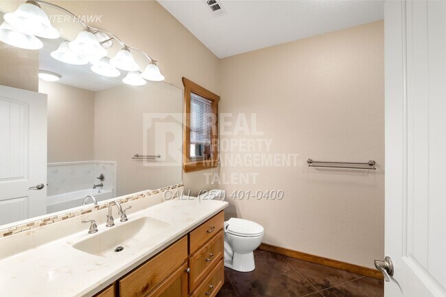 Building Photo - 3 Bedroom, 3 Bathroom Ranch Home with Barn...