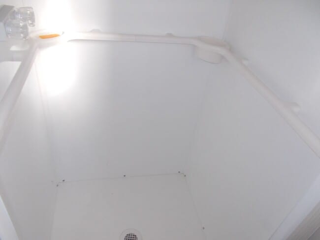 Building Photo - Spacious 1-Bedroom, 1-Bath Unit – 1,000 Sq...