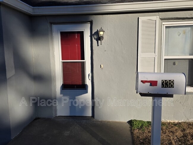 Building Photo - 338 La Motte Ln