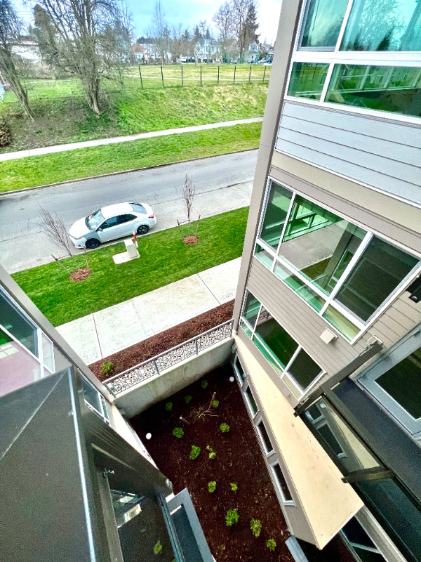 Building Photo - 2330 Yakima Ct