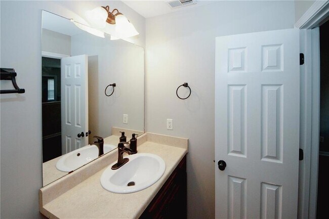 Building Photo - 7000 Lunar Blue Way