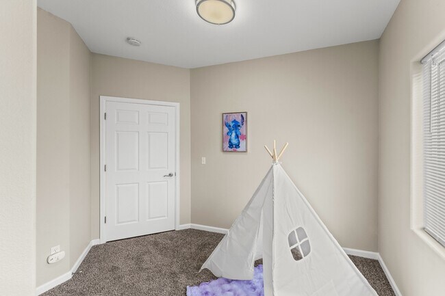 Building Photo - 3775 Hartsock Ln