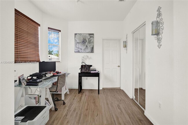 Building Photo - 20765 SW 89th Ave