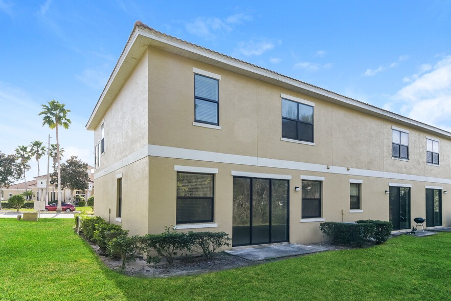 Building Photo - 1462 Pacific Rd