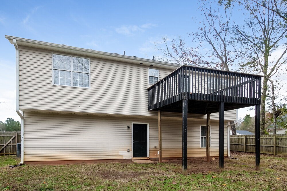 Building Photo - 105 Cypress Dr
