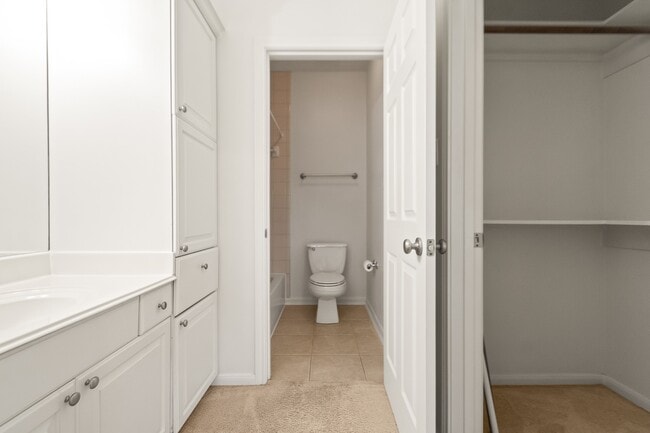 Building Photo - 5351 McCulloch Cir