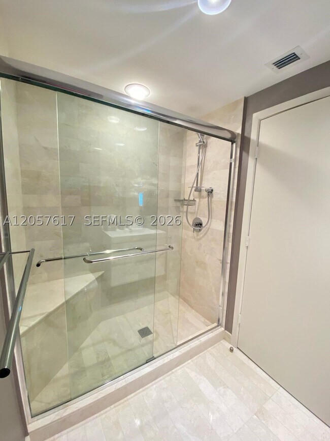 Building Photo - 17301 Biscayne Blvd