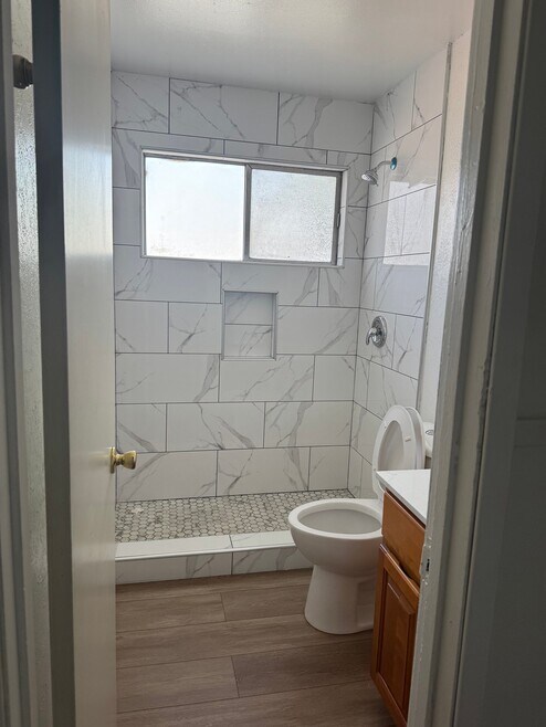 Building Photo - 3901 Cypress St