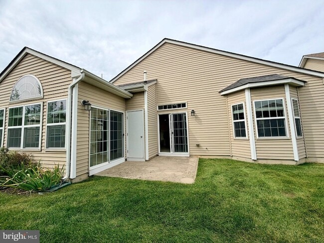 Building Photo - 37 Murano Dr