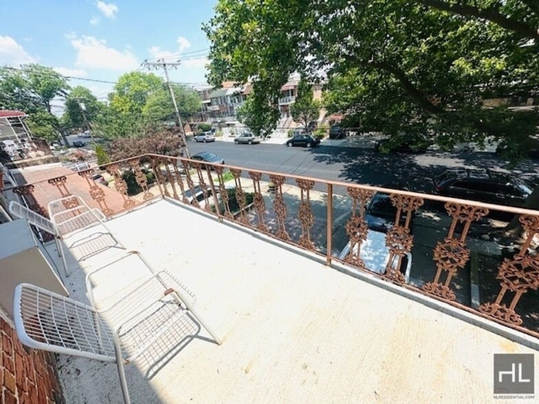 Primary Photo - South Canarsie 4 Bed/2.5 Bath Beautiful Ho...