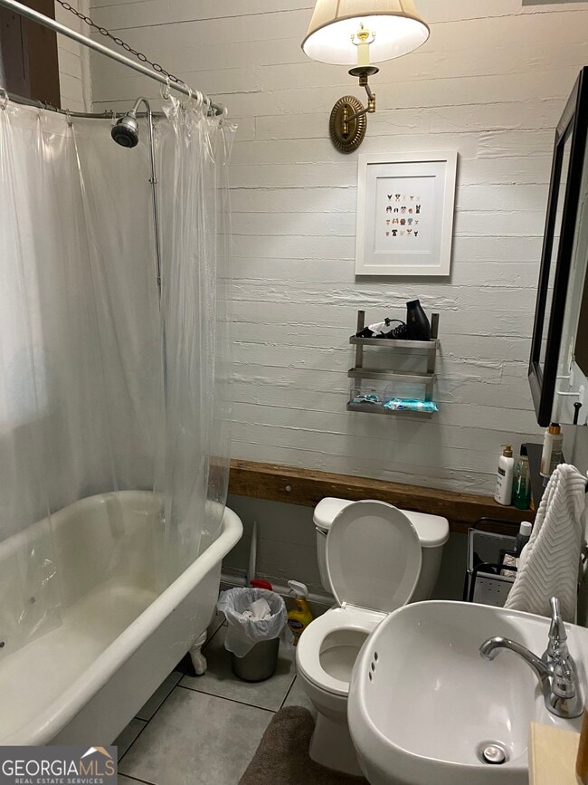 Building Photo - 834 Fulton Terrace SE