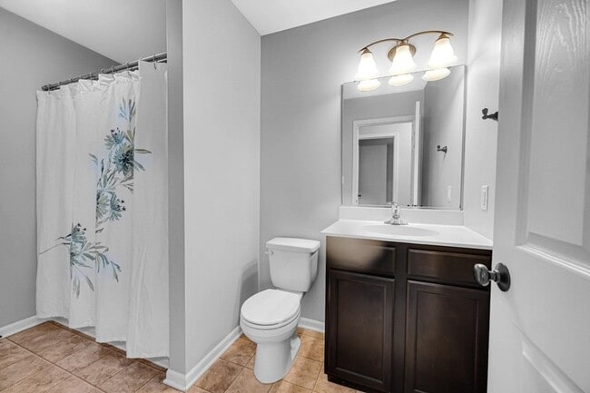 Building Photo - 7511 E 111th Ln