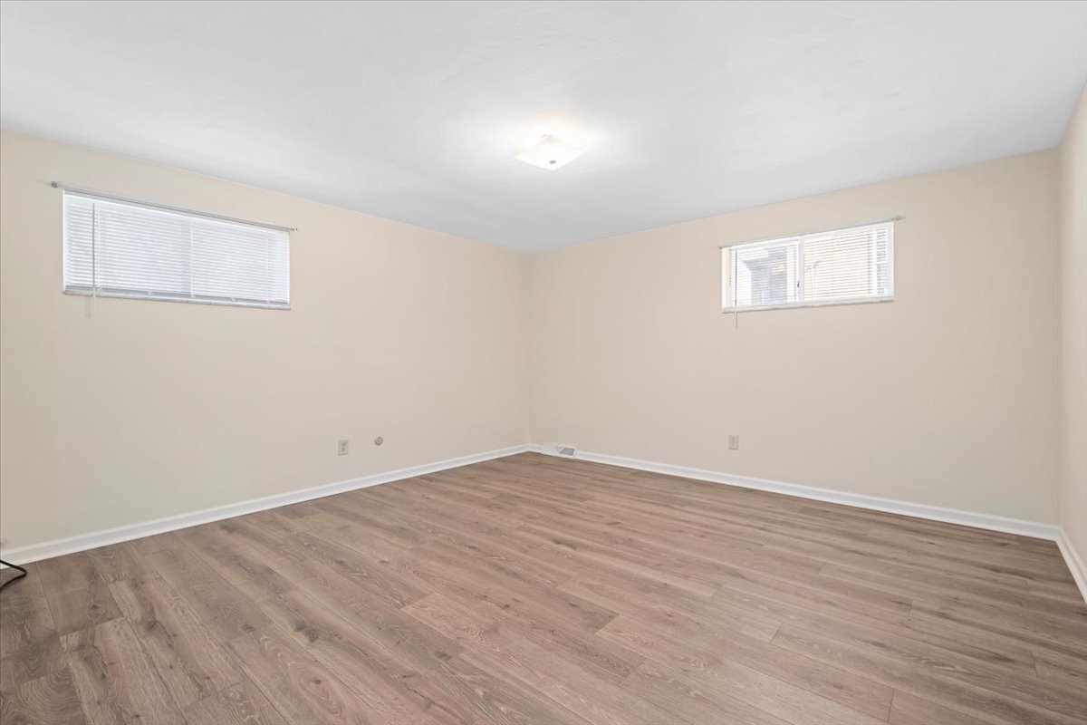 Building Photo - 3555 McClure Ave