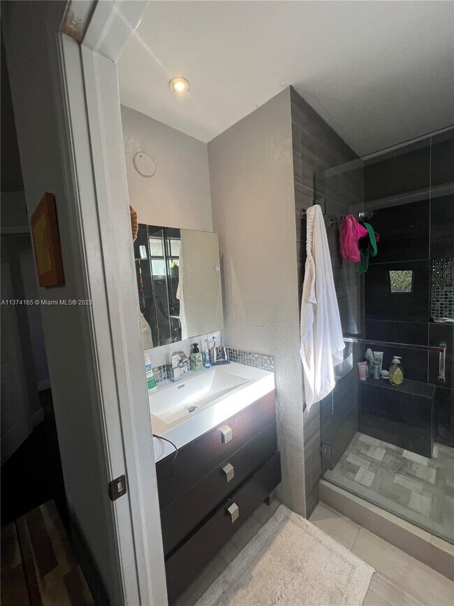 Building Photo - 8956 W Flagler St