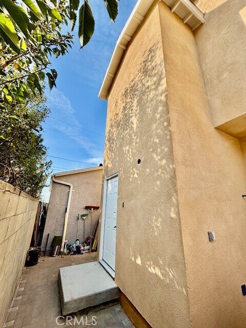 Building Photo - 21323 Conradi Ave