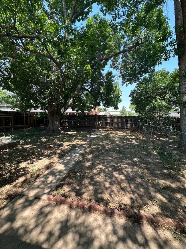 Building Photo - Charming 2 Bedroom Duplex in Ft. Collins