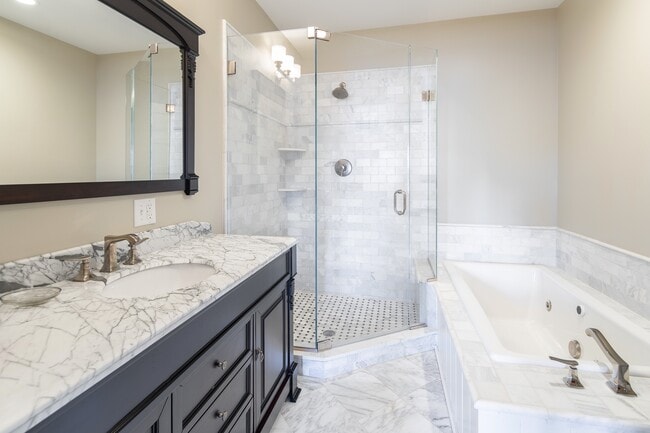 Building Photo - 39 Rockcraft