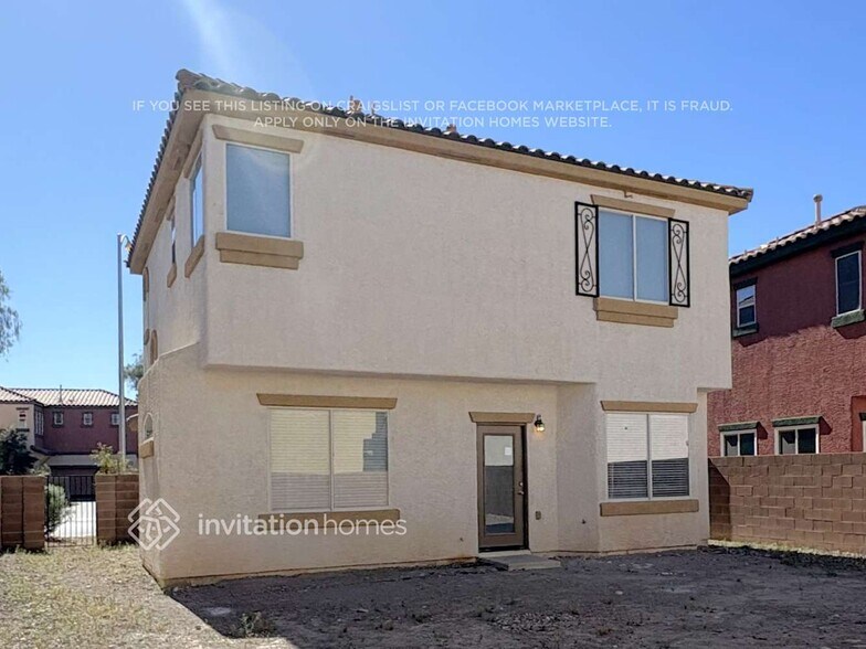 Building Photo - 720 Easter Lily Pl