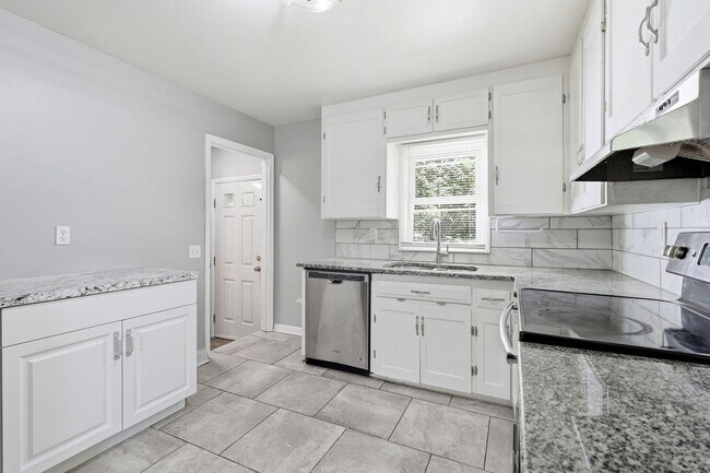 Building Photo - 2602 NW 86th St
