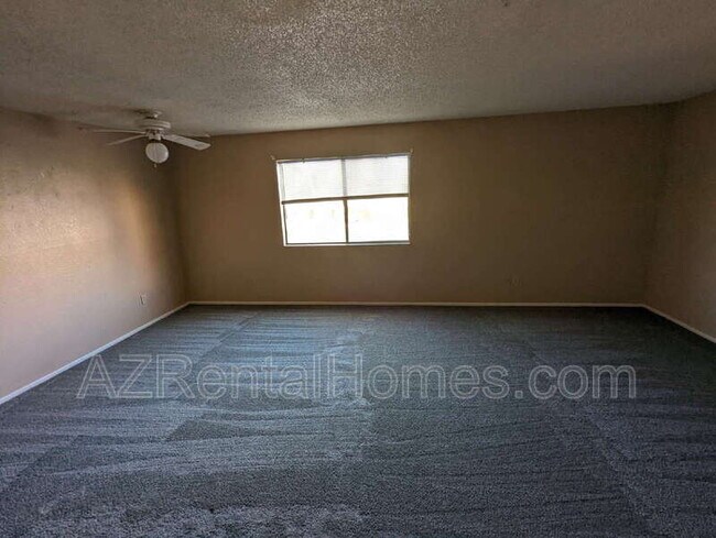 Building Photo - 8155 E Roosevelt St