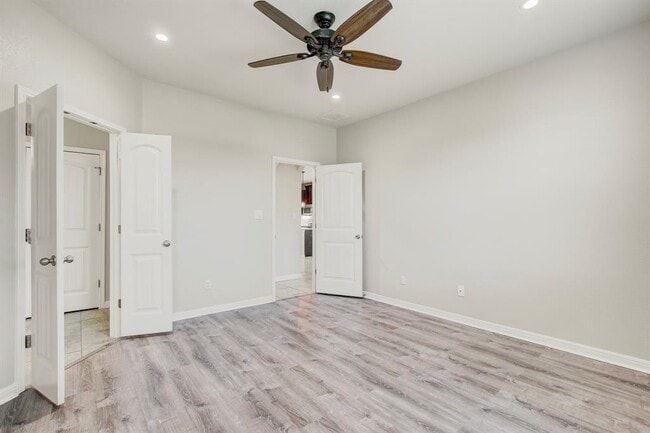 Building Photo - 356 Quarry Ln