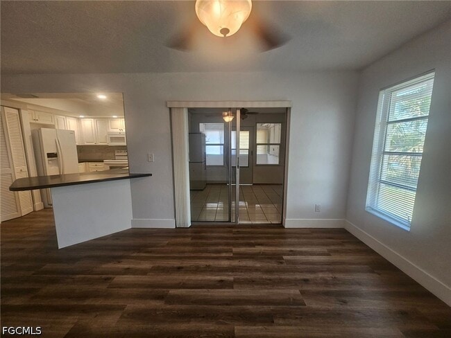 Building Photo - 5989 Hillyer Ct