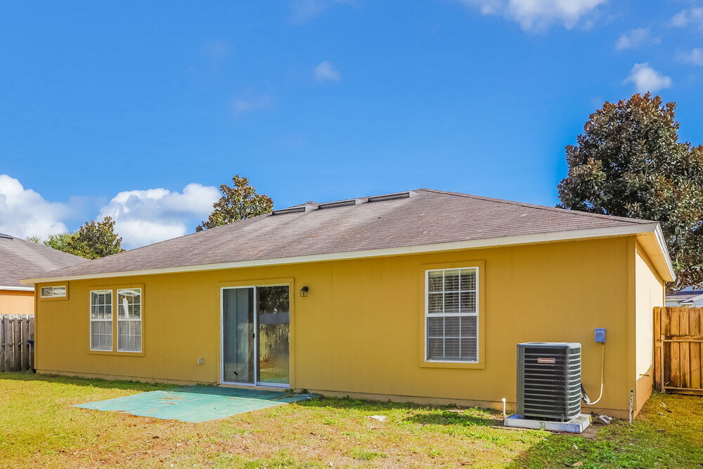 Building Photo - 12568 White Cedar Trail