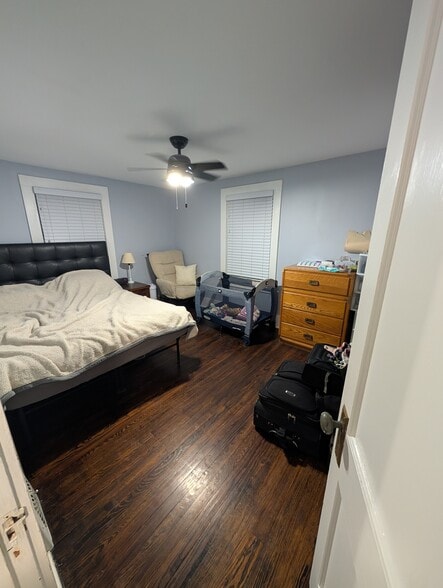 master bedroom - 353 N Chestnut St