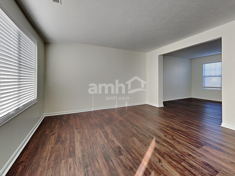 Building Photo - 2238 Antoinette Way