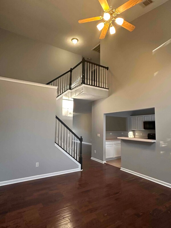Building Photo - 5310 Southfork Blvd