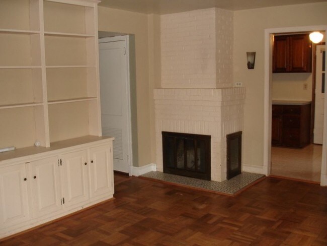 Building Photo - 1201 Edmonston Dr