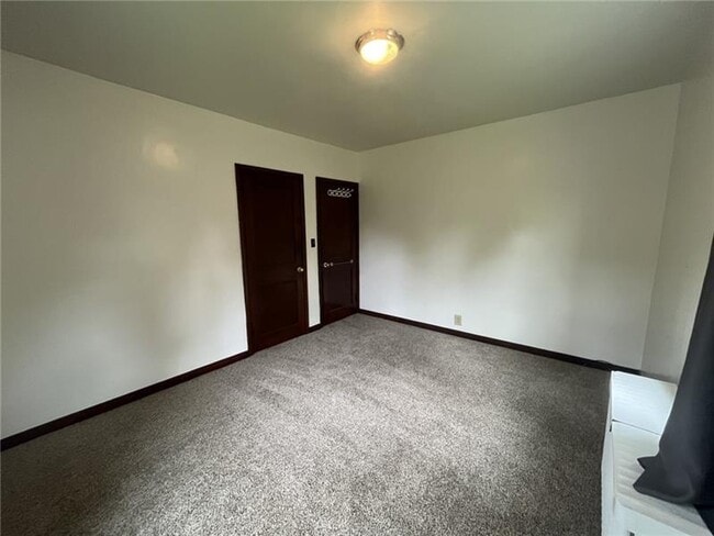 Building Photo - 9632 Highland Rd