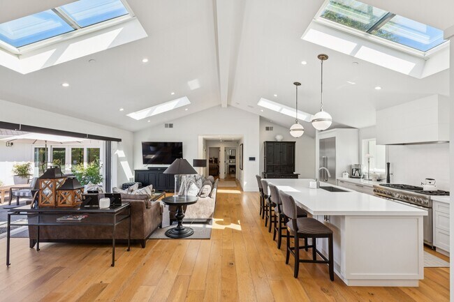 Building Photo - 760 Zinfandel Ln