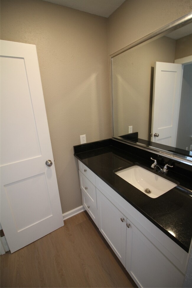 Building Photo - 5400 Sheldon St