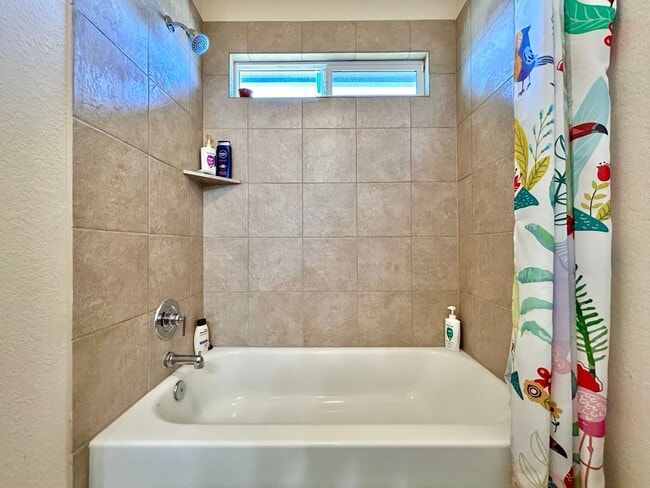 Building Photo - 445 Arrowhead Vine St