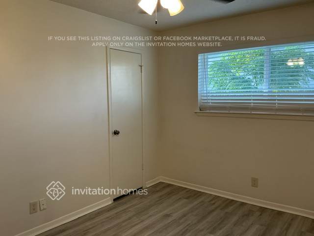 Building Photo - 3902 Paulette Dr