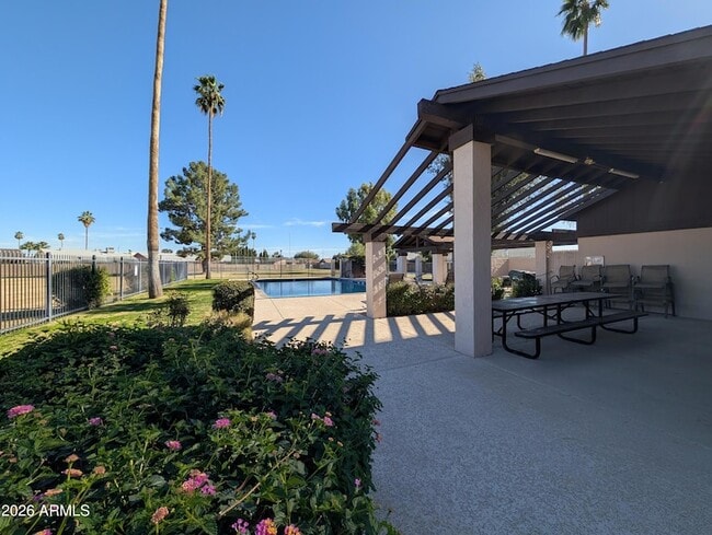 Building Photo - 10044 N 39th Ln