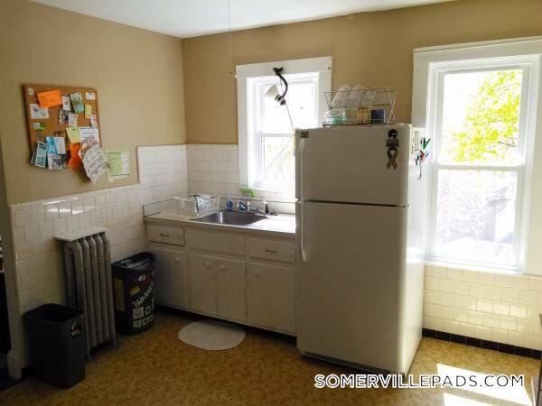 Building Photo - 108 Central St