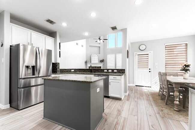 Building Photo - 29022 Pinnacle Ridge Dr