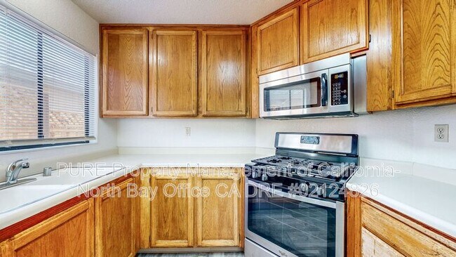 Building Photo - 7474 Mercedes Way