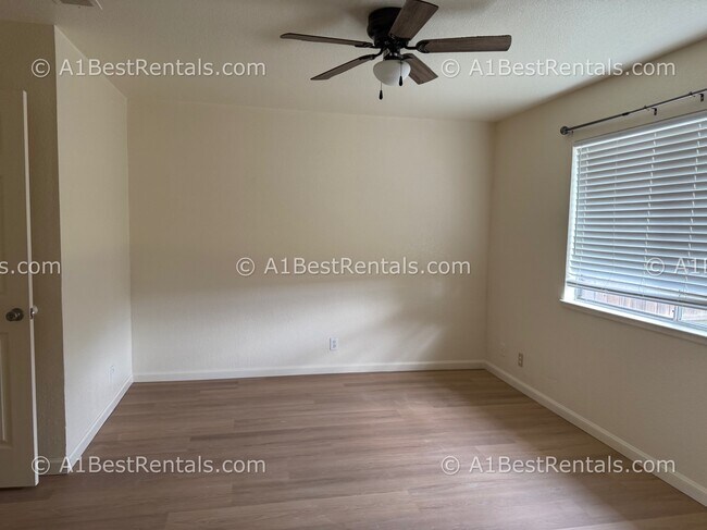 Building Photo - 3400 Clogston Way