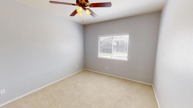 Building Photo - "Spacious 5-Bedroom Oasis with Pool on Gri...