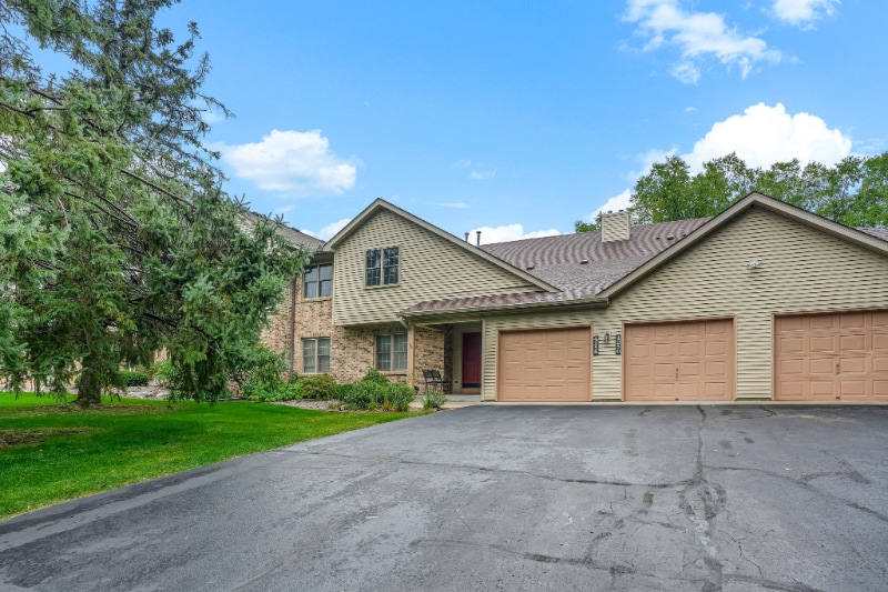 Building Photo - 4258 Oakmede Ln