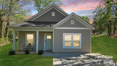 Building Photo - 1124 Clouse St