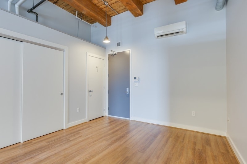 Building Photo - 63 Melcher St