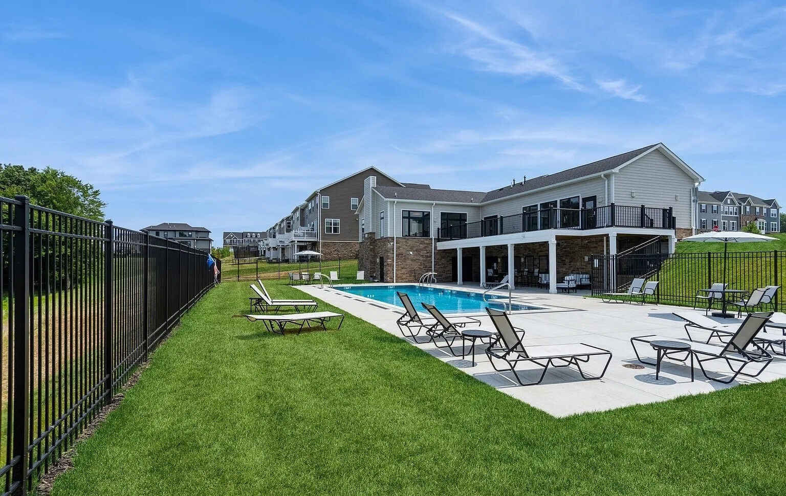 Building Photo - 6702 Sycamore Way