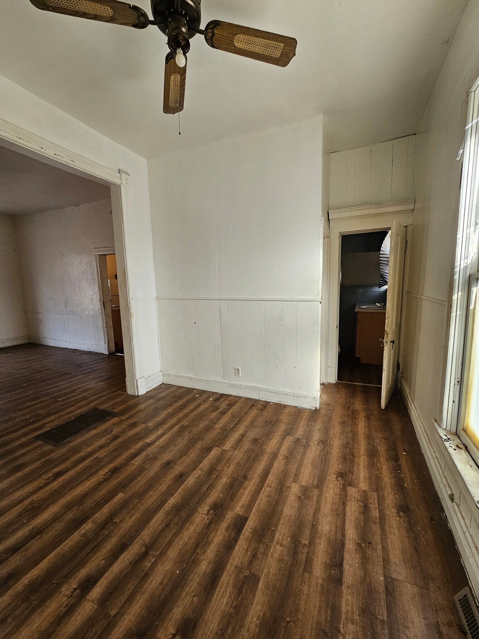 Building Photo - 254 W Peoria Ave