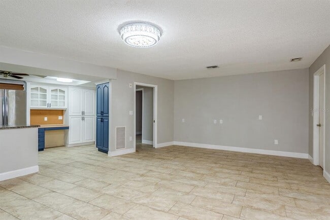Building Photo - 1690 Curlew Rd