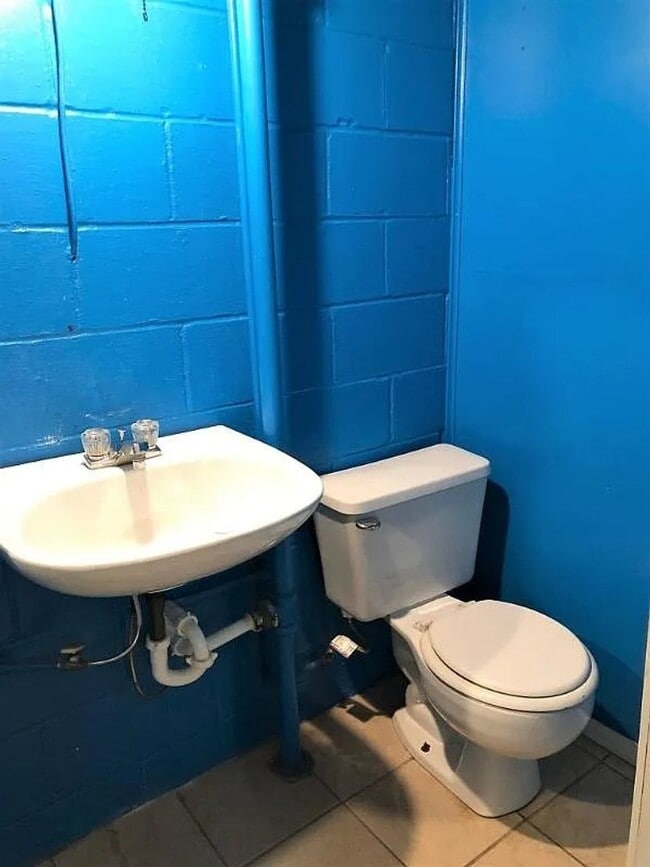 Building Photo - 336 Beverly Dr